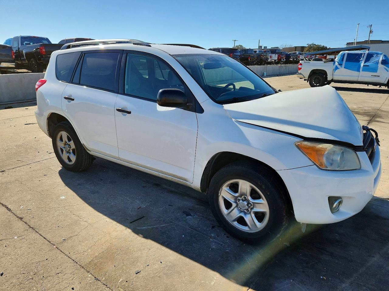 2010 TOYOTA RAV4 photo 4