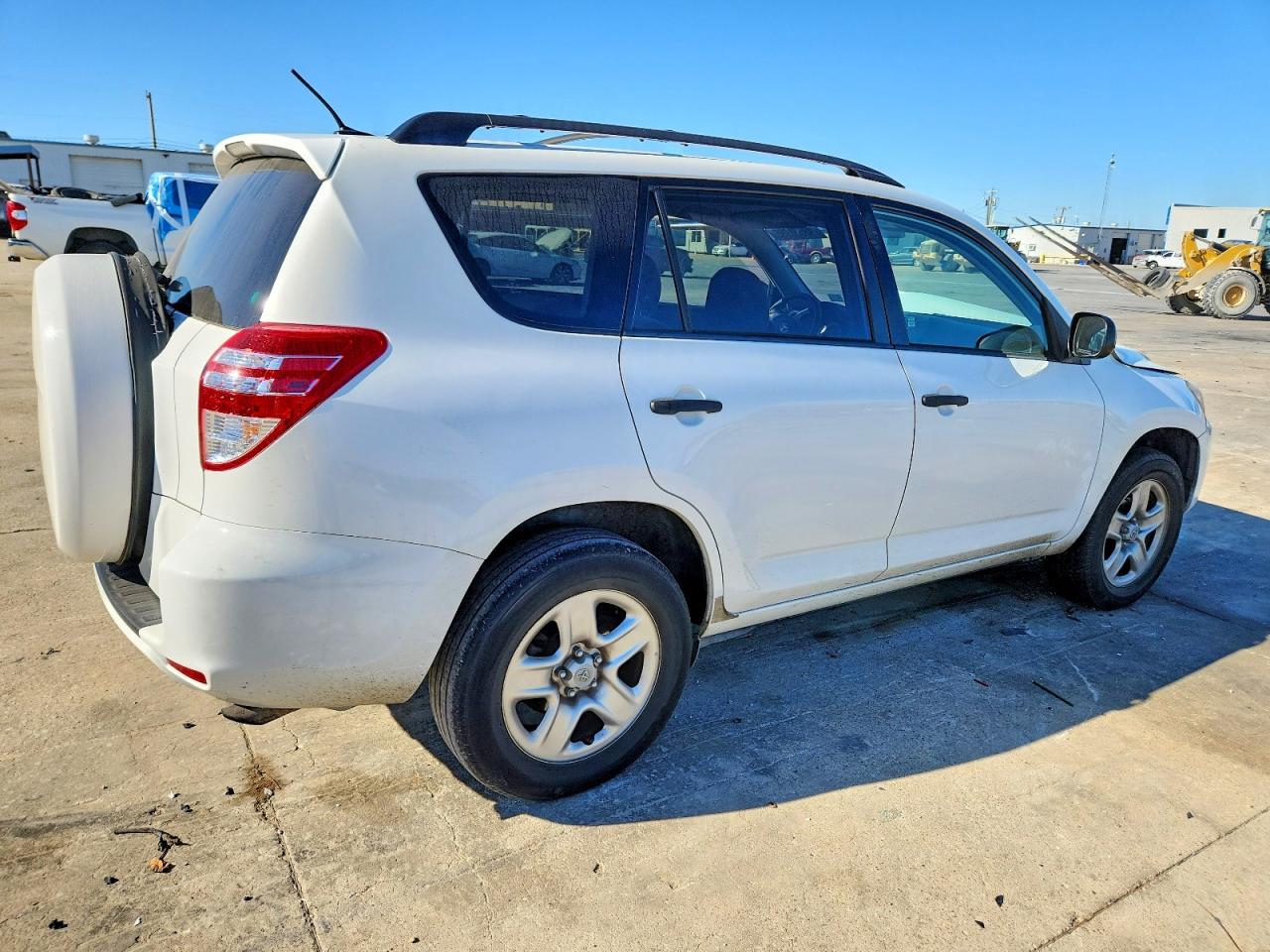 2010 TOYOTA RAV4 photo 3