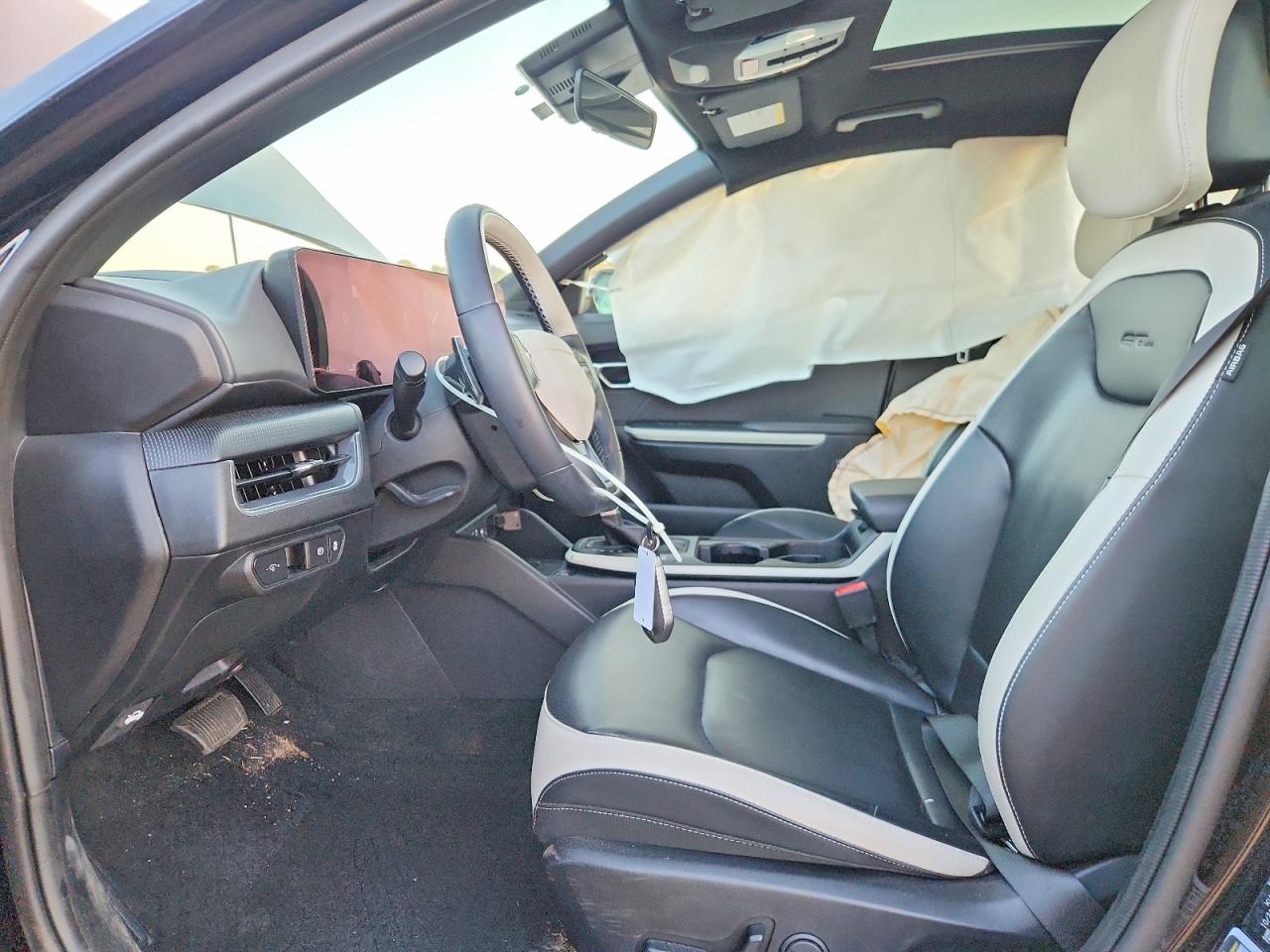 2025 KIA K4 GT LINE photo 7