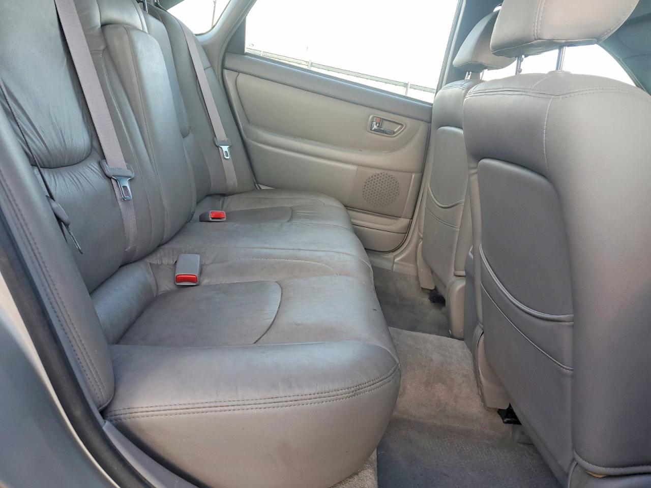 2001 TOYOTA AVALON XL photo 28
