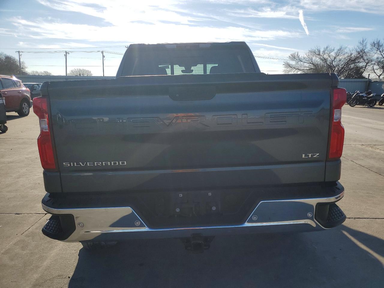 2019 CHEVROLET SILVERADO K1500 LTZ photo 6