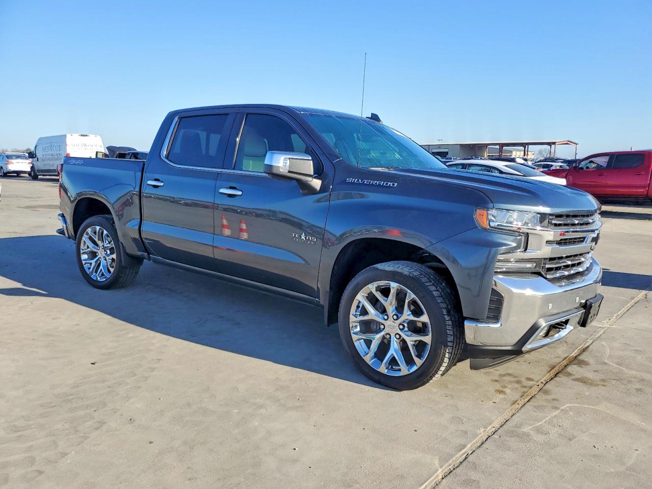 2019 CHEVROLET SILVERADO K1500 LTZ photo 4