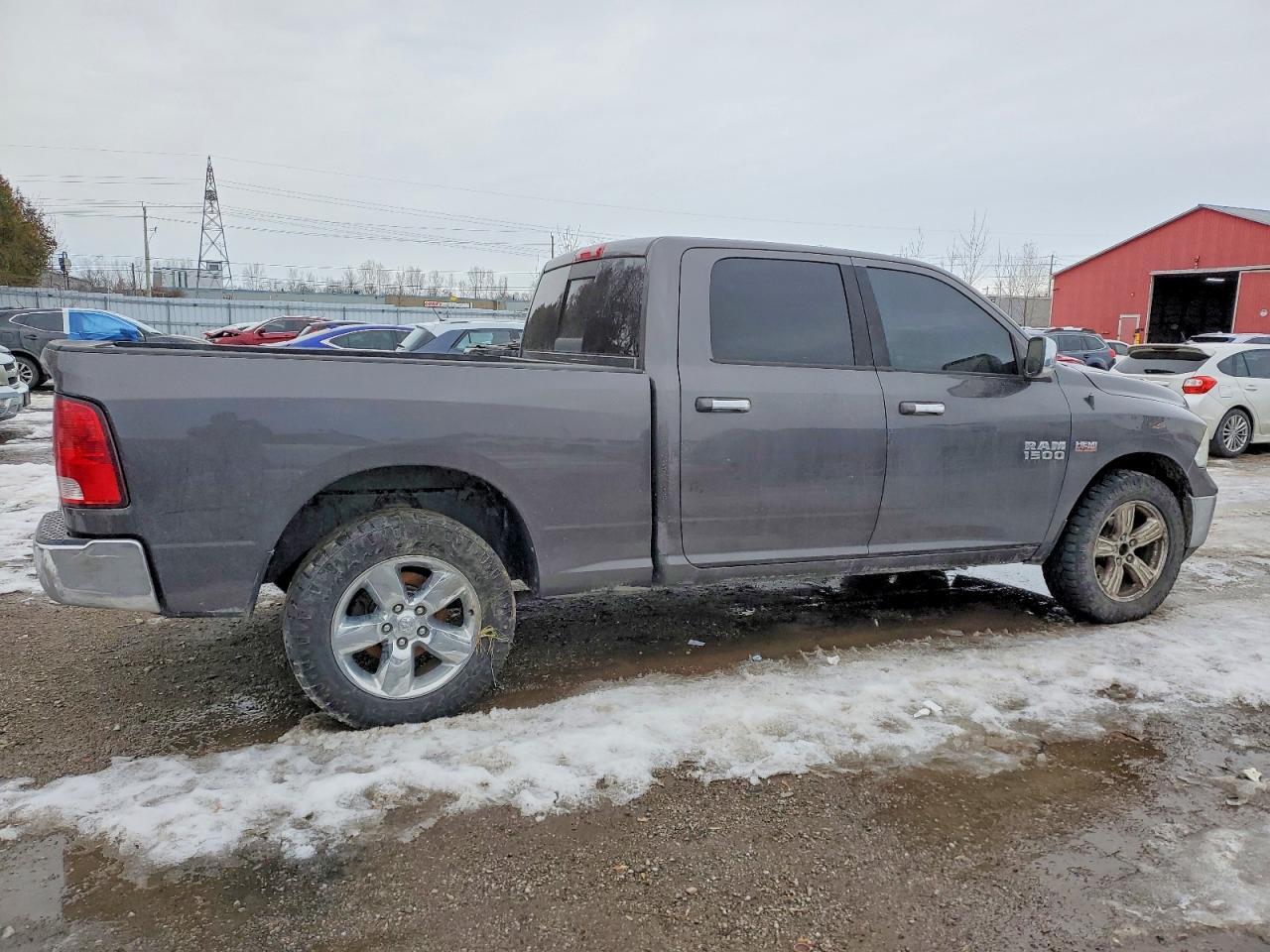2014 RAM 1500 SLT photo 3