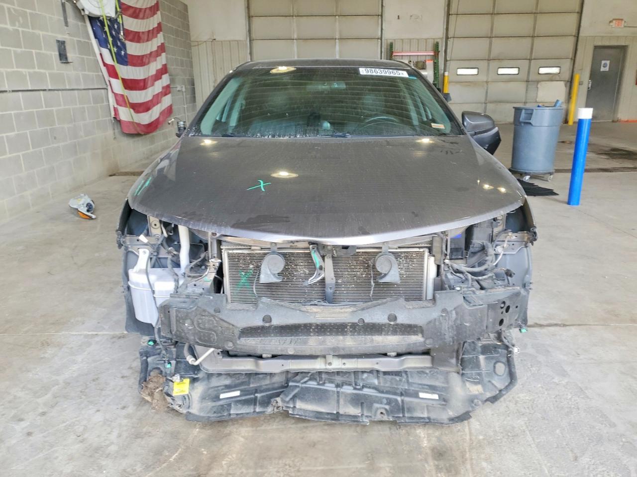 2014 TOYOTA CAMRY L photo 5