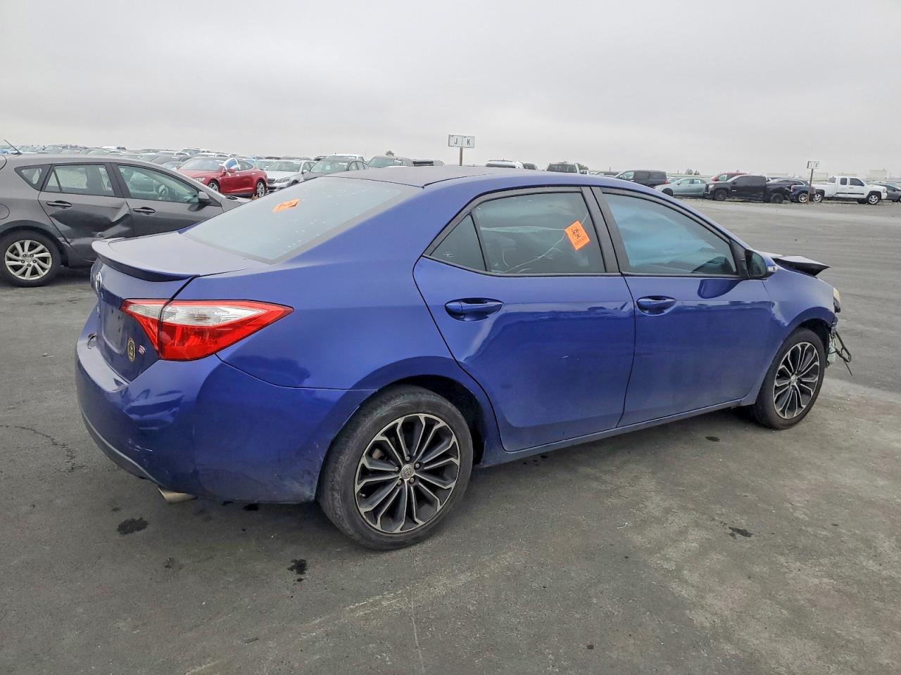 2014 TOYOTA COROLLA L photo 3