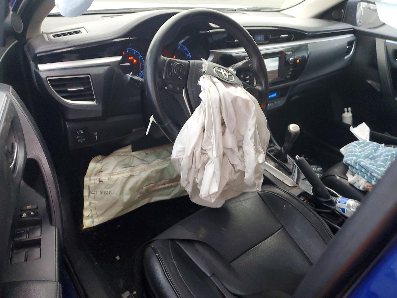 2014 TOYOTA COROLLA L photo 8