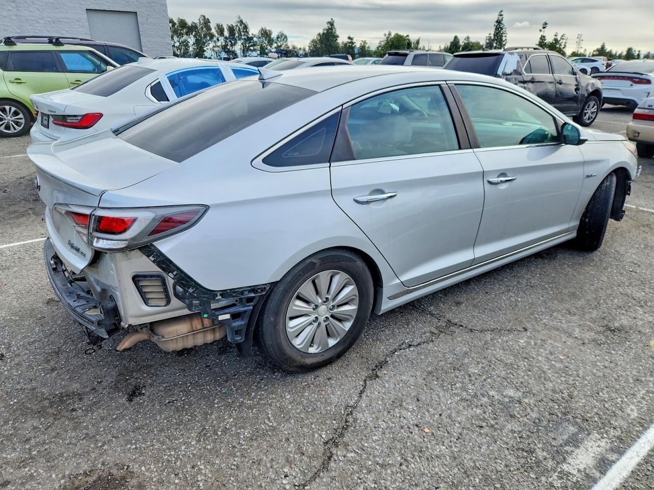 2016 HYUNDAI SONATA HYBRID photo 3