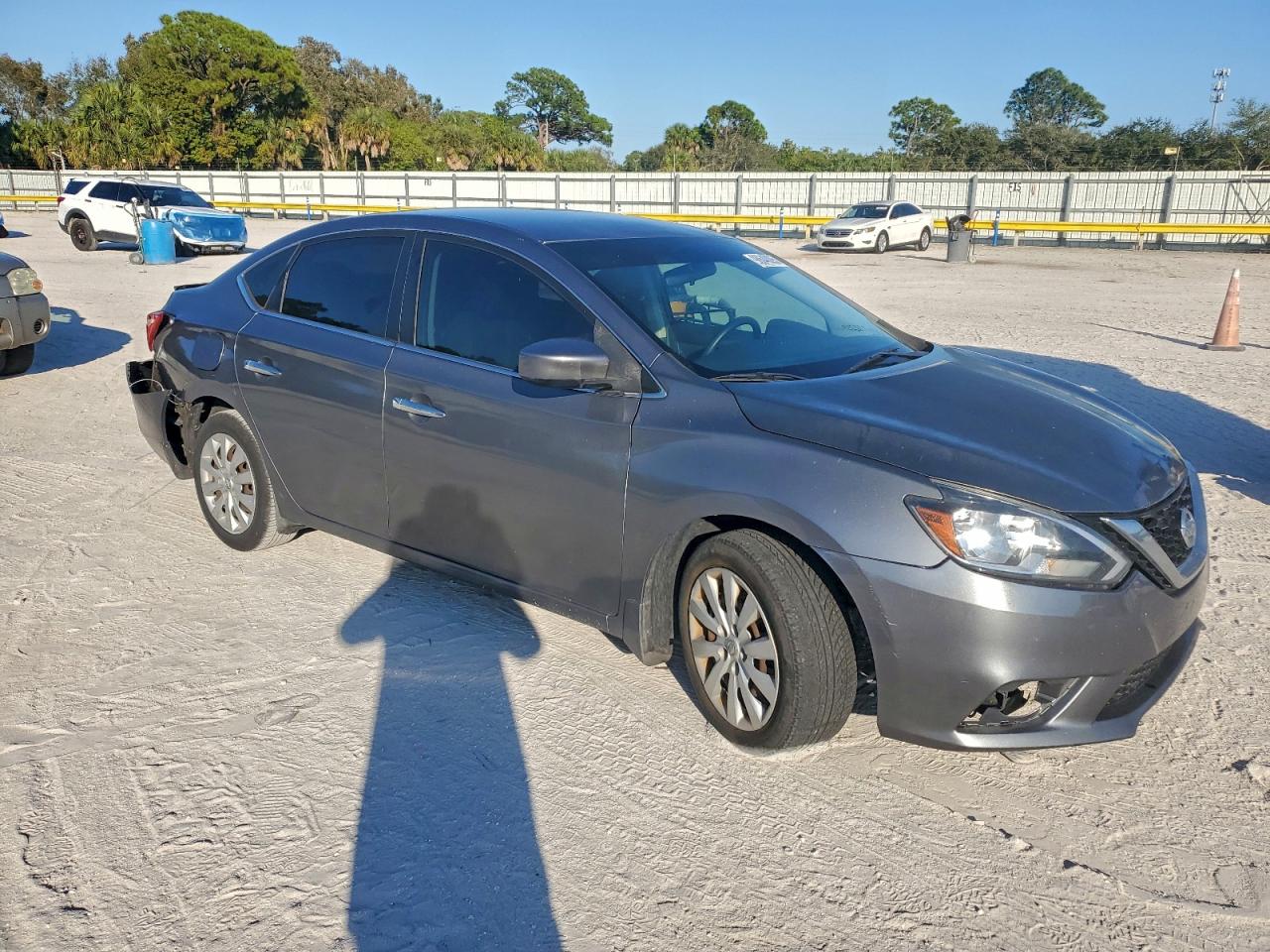 2016 NISSAN SENTRA S photo 4