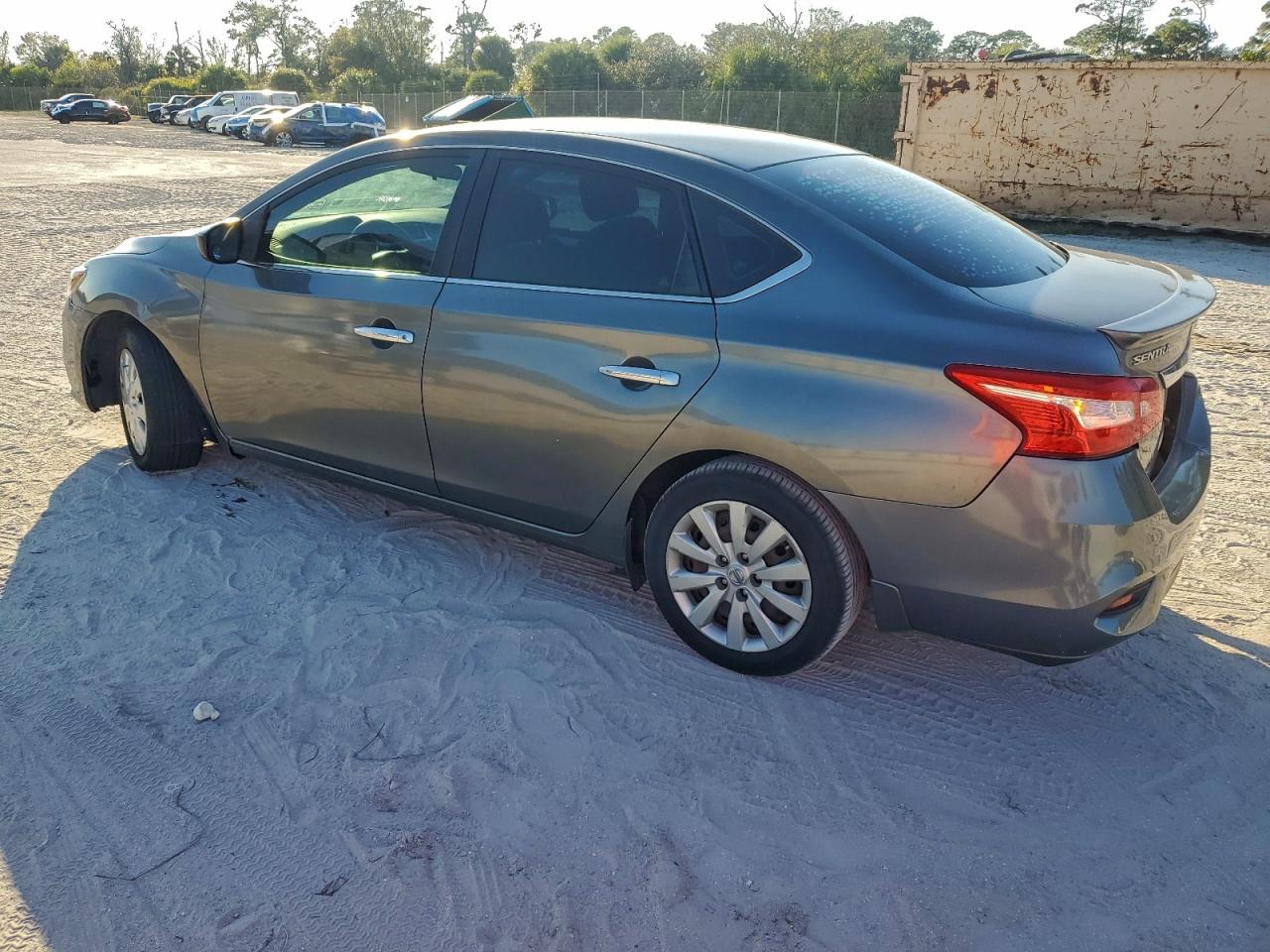 2016 NISSAN SENTRA S photo 2