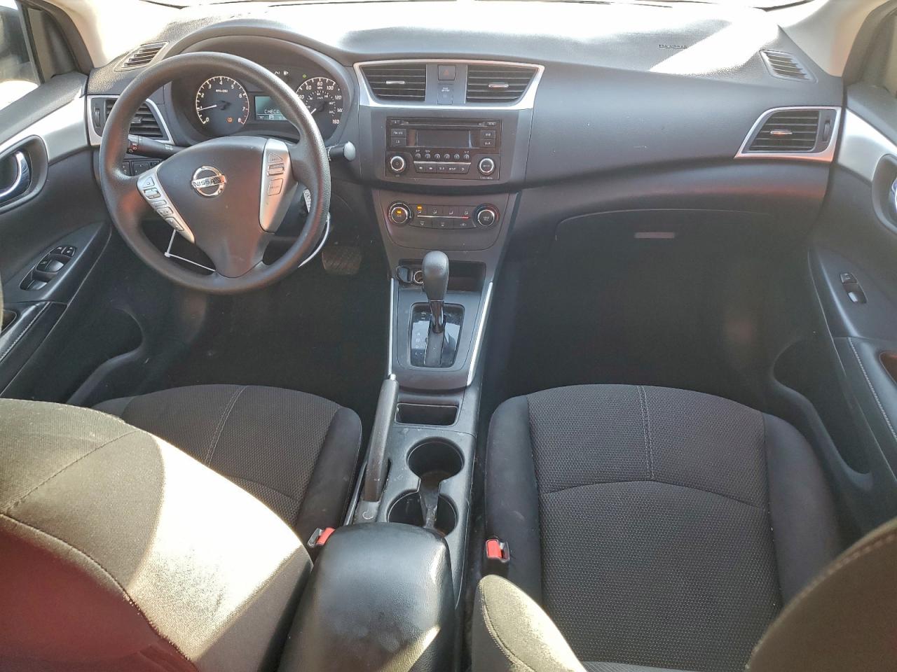 2016 NISSAN SENTRA S photo 8