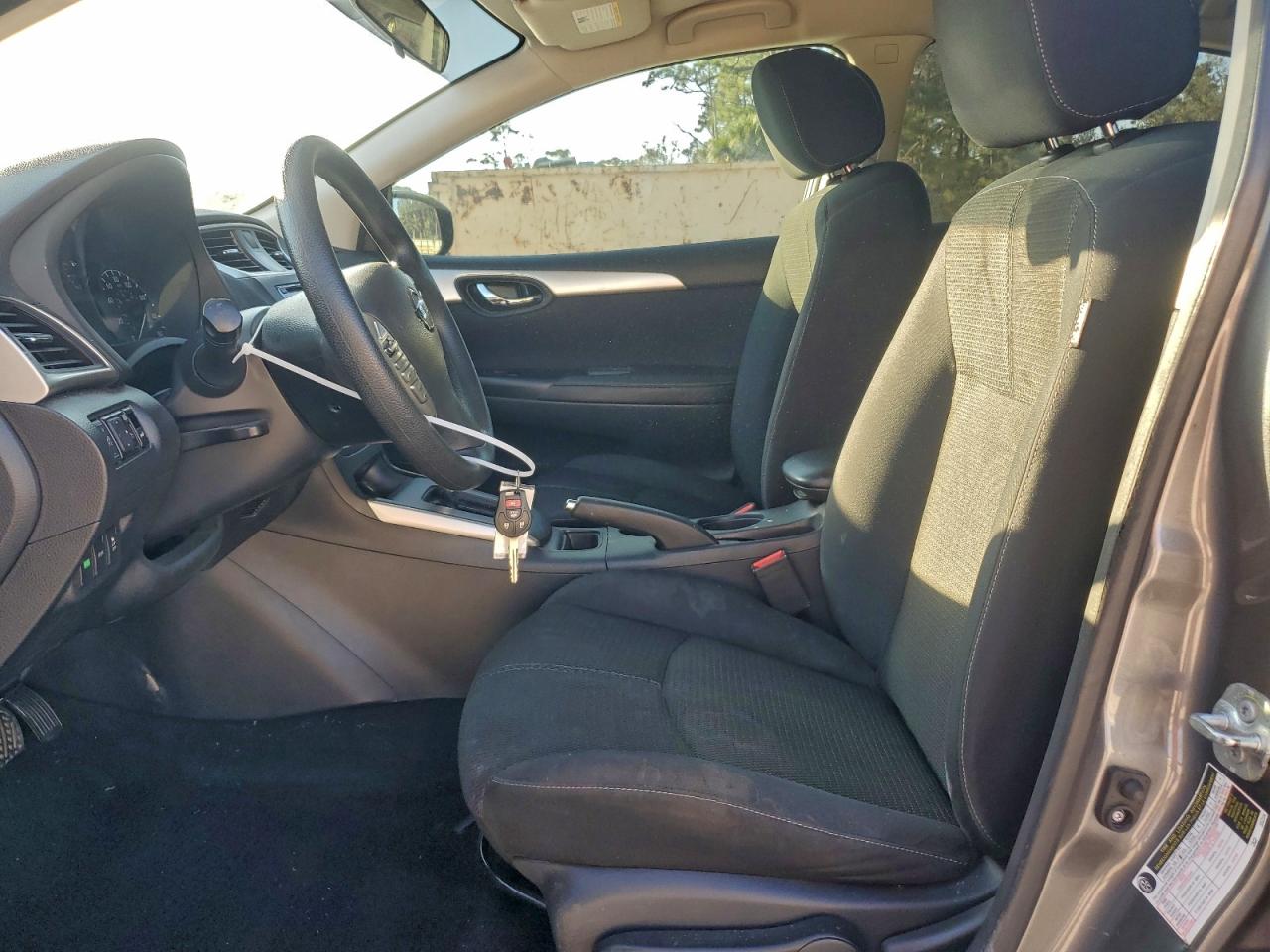 2016 NISSAN SENTRA S photo 7