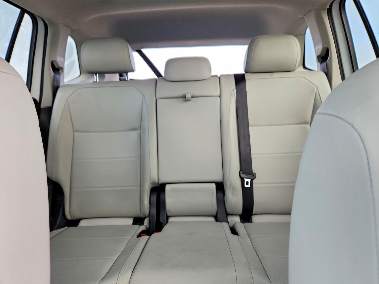 2021 VOLKSWAGEN TIGUAN SE photo 10