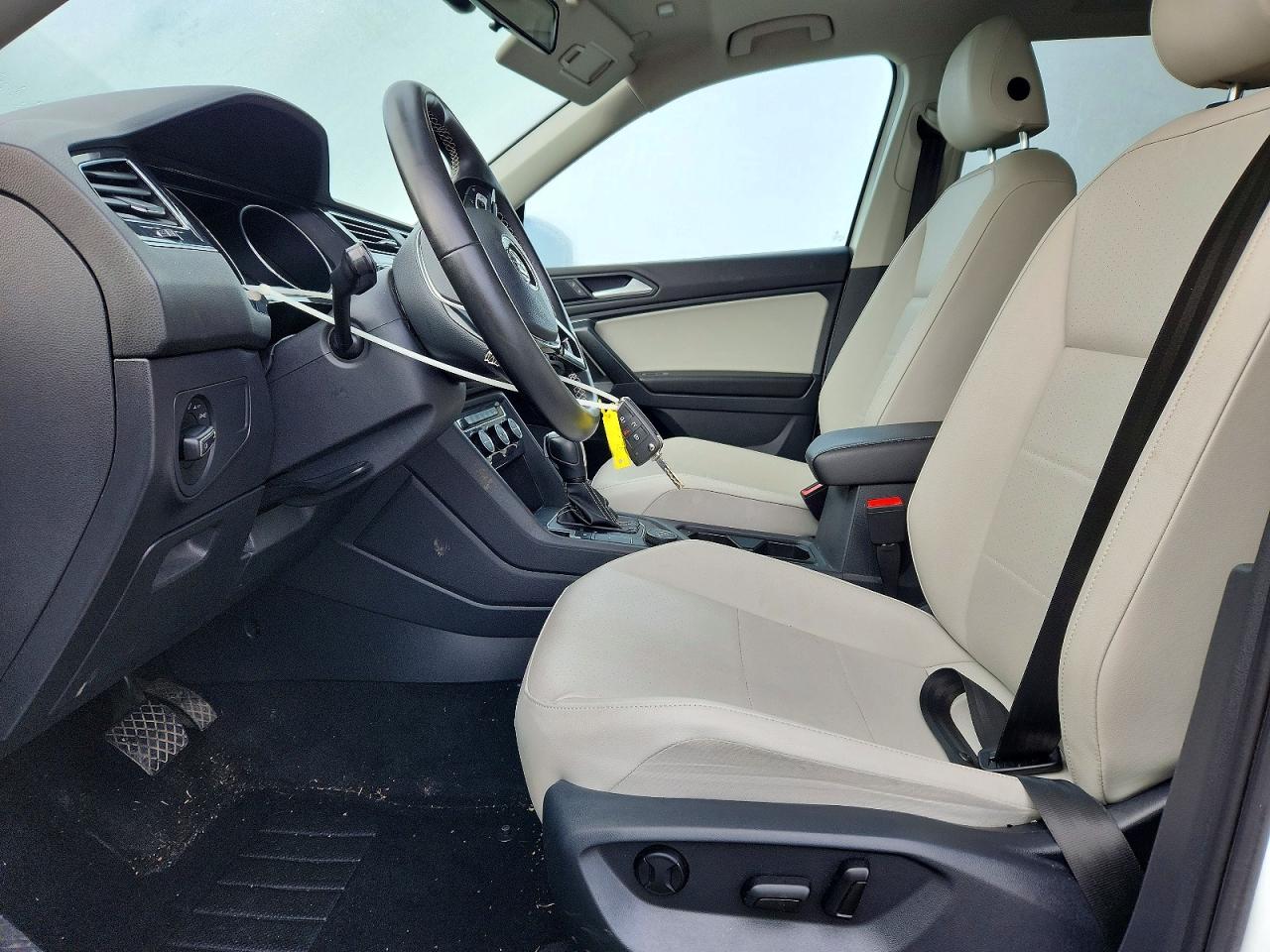 2021 VOLKSWAGEN TIGUAN SE photo 7