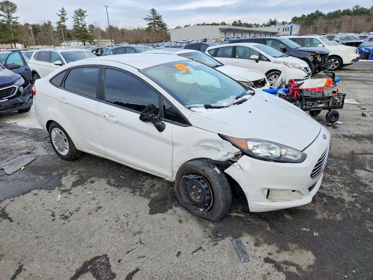 2015 FORD FIESTA S photo 4