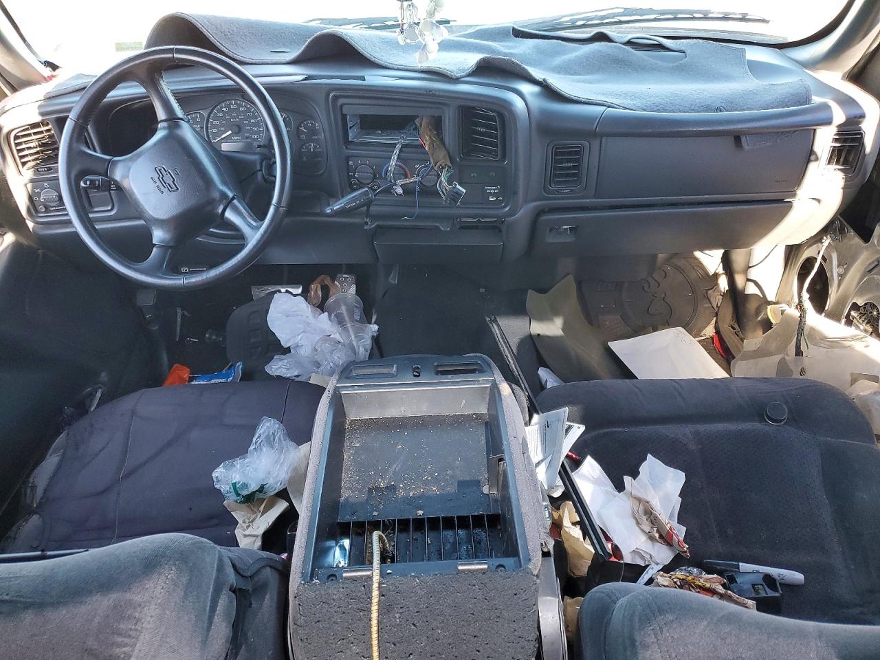 2002 CHEVROLET SILVERADO C1500 photo 8
