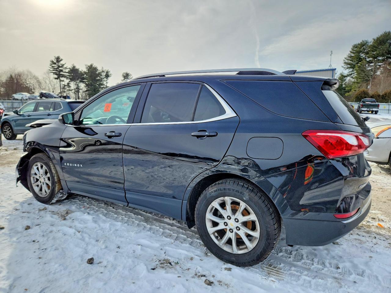 2019 CHEVROLET EQUINOX LT photo 2