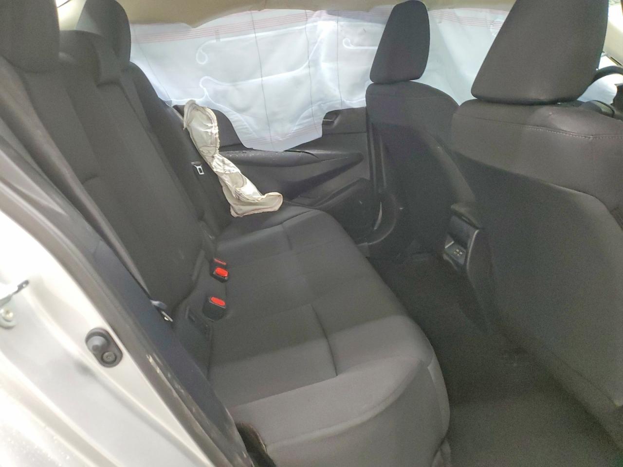 2025 TOYOTA COROLLA LE photo 10