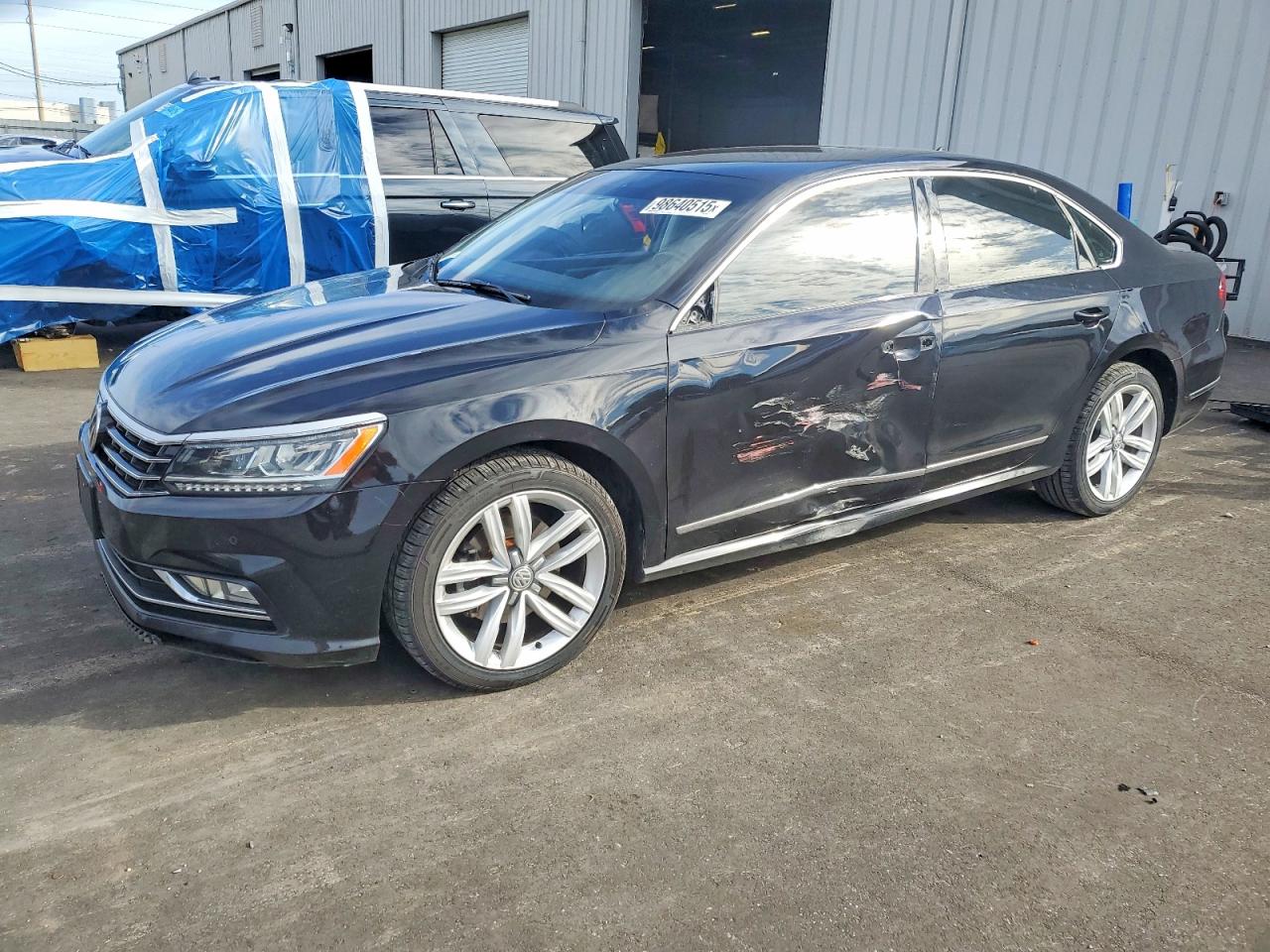 2017 VOLKSWAGEN PASSAT