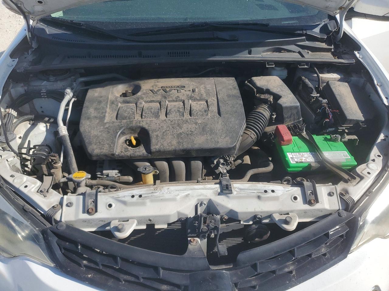 2014 TOYOTA COROLLA L photo 11