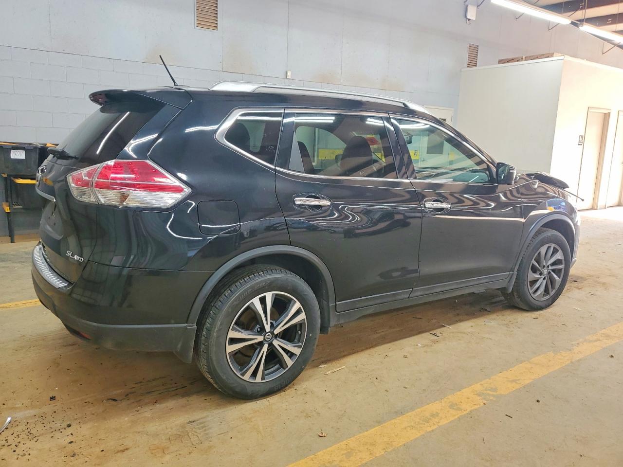 2016 NISSAN ROGUE S photo 3