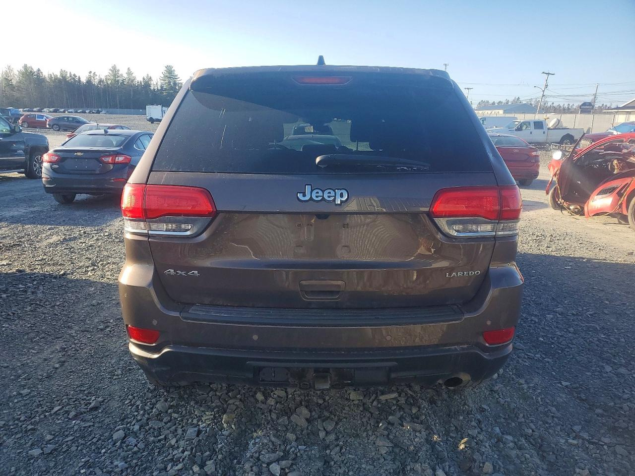 2019 JEEP GRAND CHEROKEE LAREDO photo 6