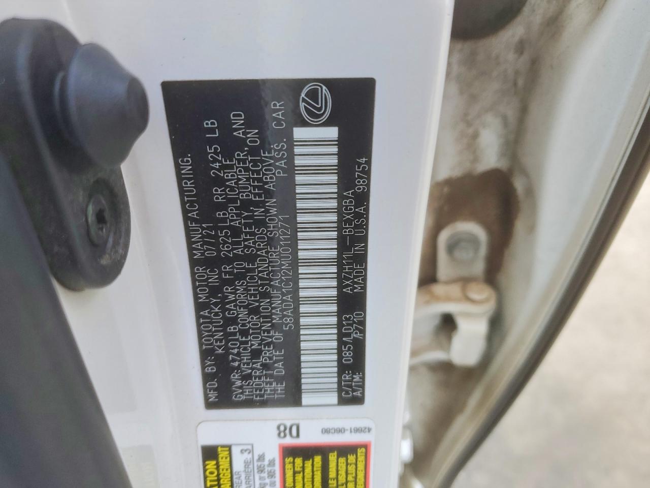 2021 LEXUS ES 300H photo 12