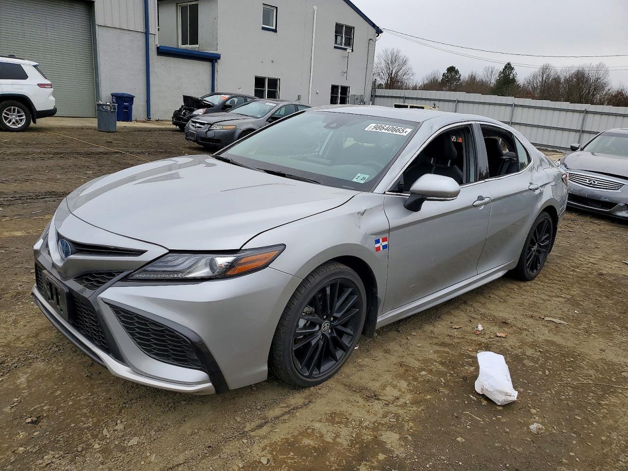2024 TOYOTA CAMRY