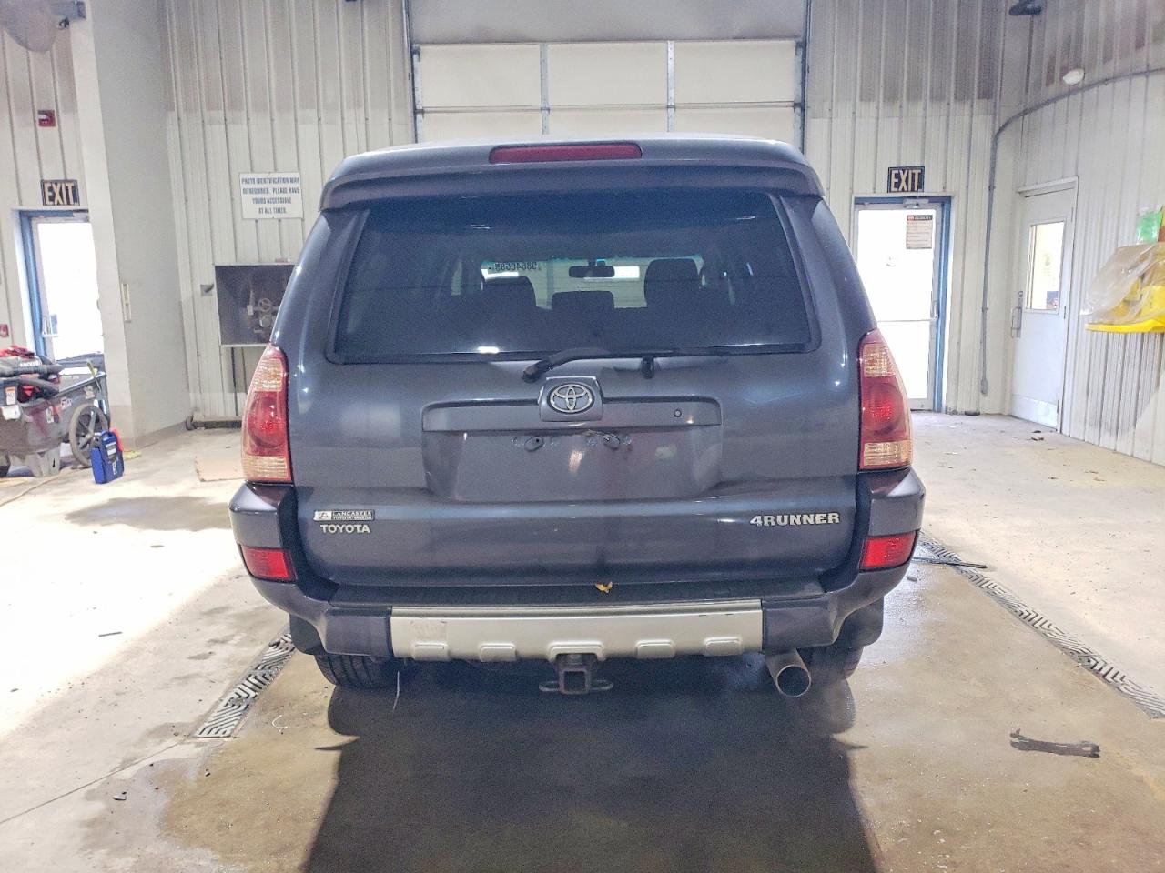 2005 TOYOTA 4RUNNER SR5 photo 6
