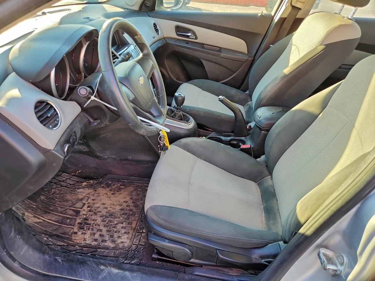 2011 CHEVROLET CRUZE LS photo 7