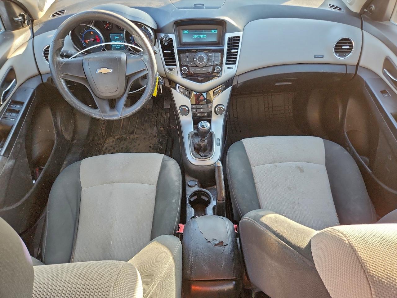 2011 CHEVROLET CRUZE LS photo 8