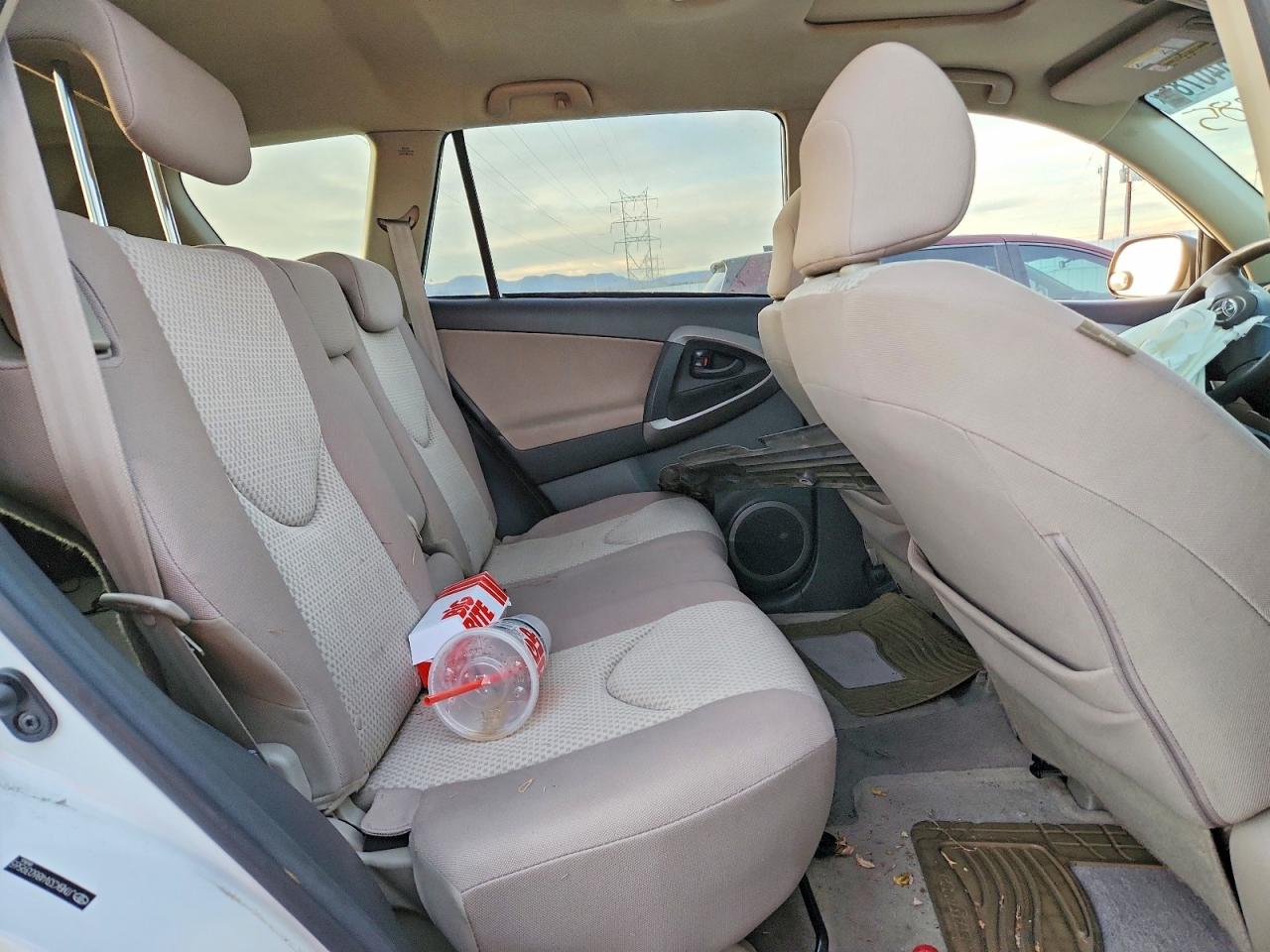 2008 TOYOTA RAV4 photo 11