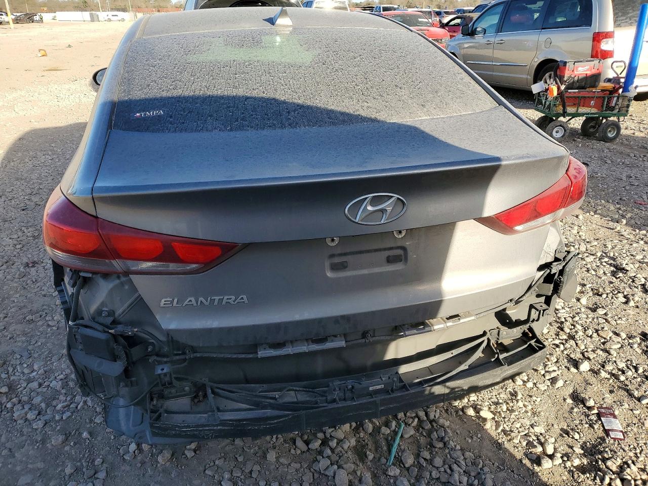 2018 HYUNDAI ELANTRA SEL photo 6