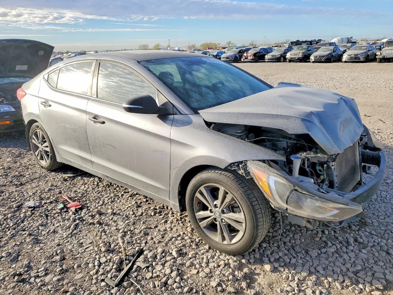 2018 HYUNDAI ELANTRA SEL photo 4