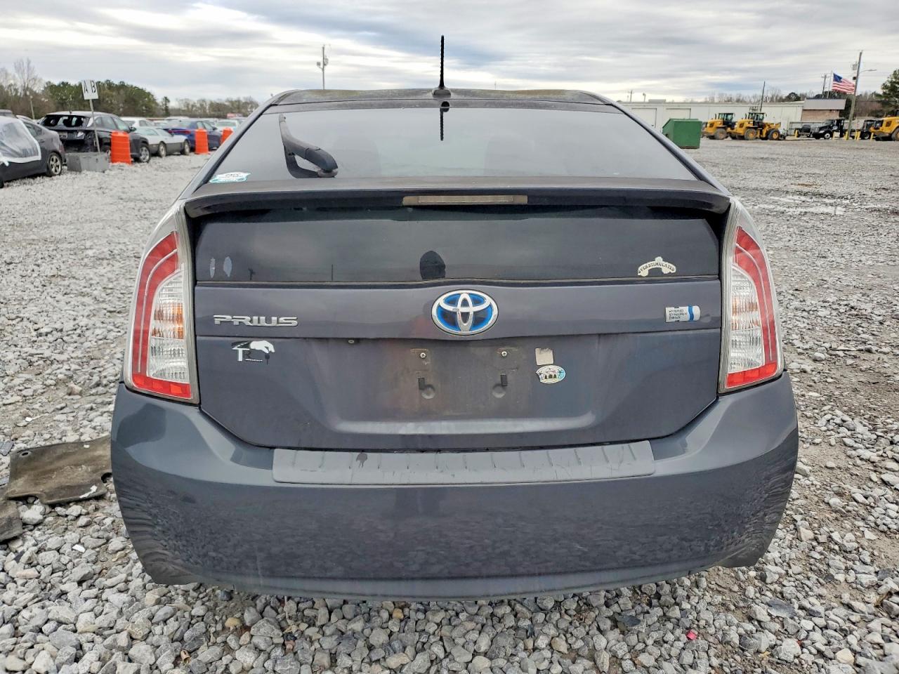 2012 TOYOTA PRIUS photo 6