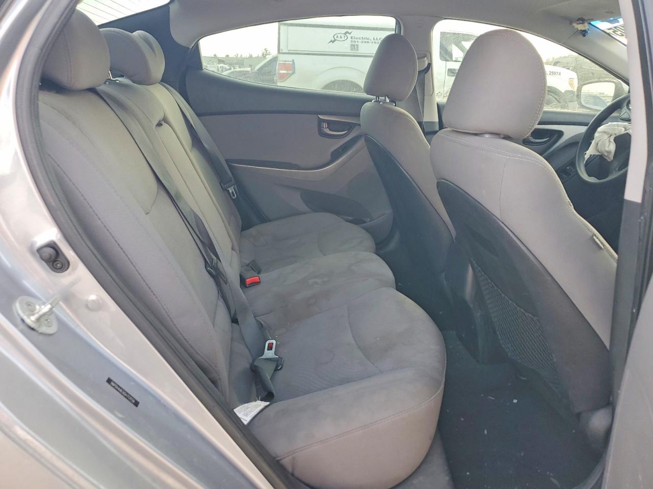 2016 HYUNDAI ELANTRA SE photo 10