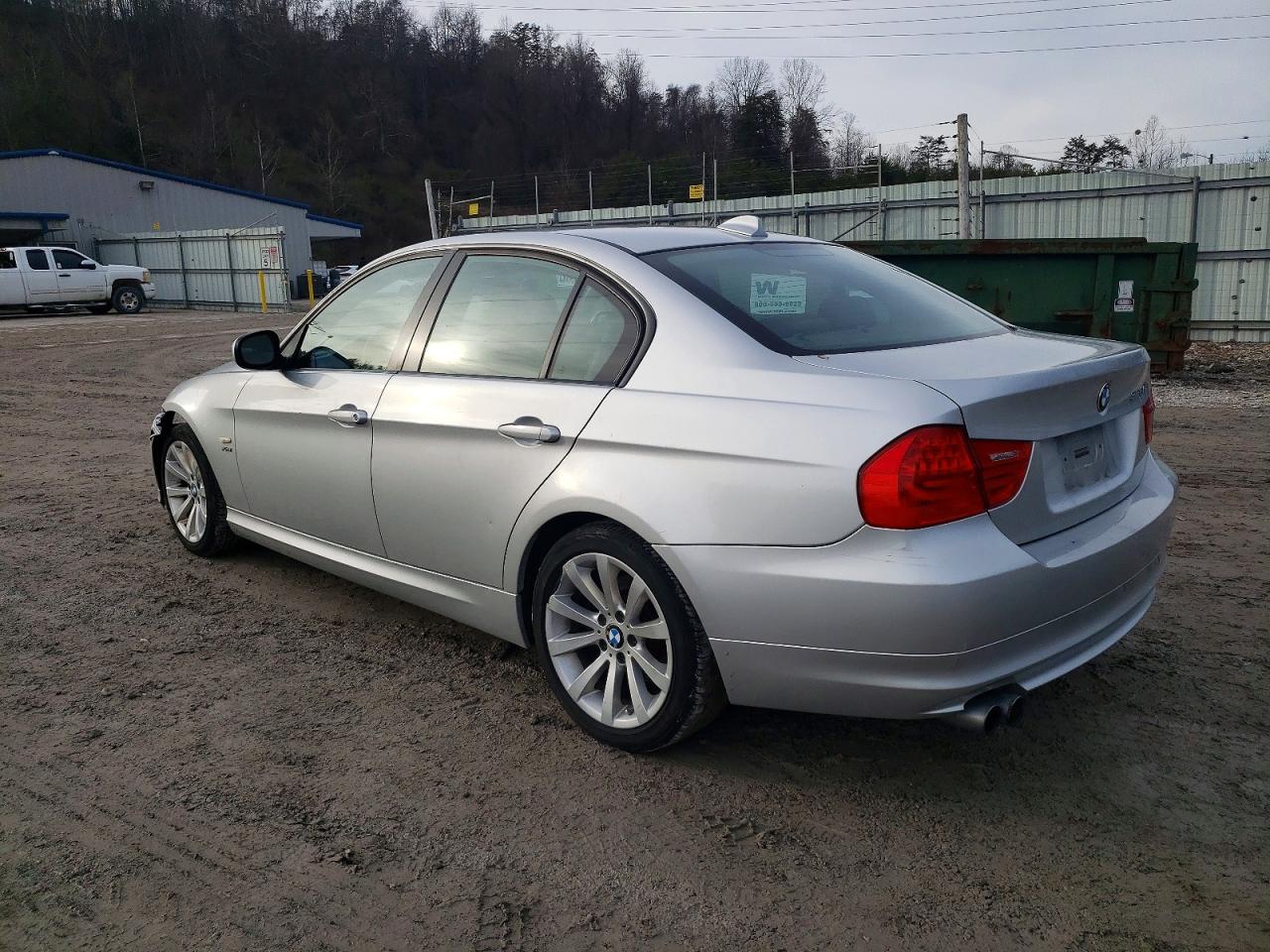2011 BMW 328 XI photo 2