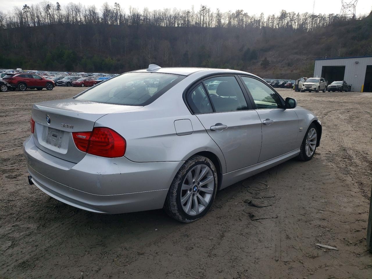 2011 BMW 328 XI photo 3