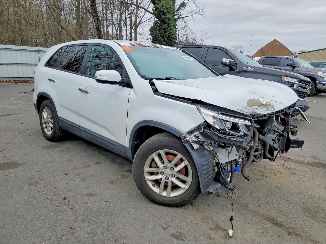 2015 KIA SORENTO LX photo 4