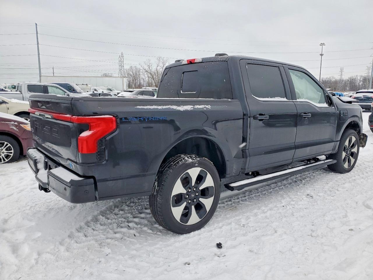 2023 FORD F150 LIGHTNING PRO photo 3