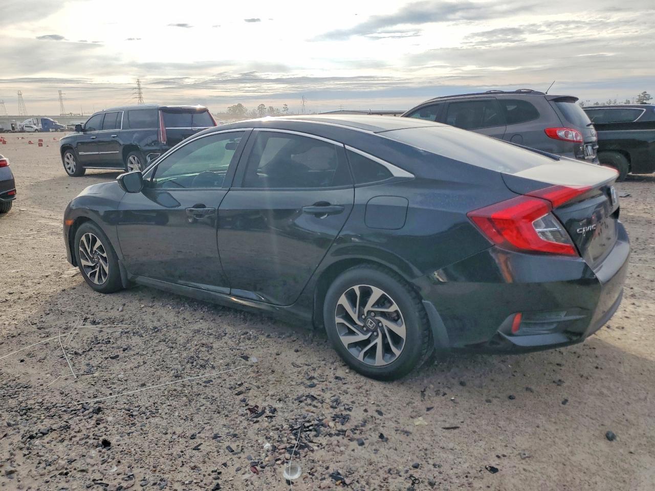 2016 HONDA CIVIC EX photo 2