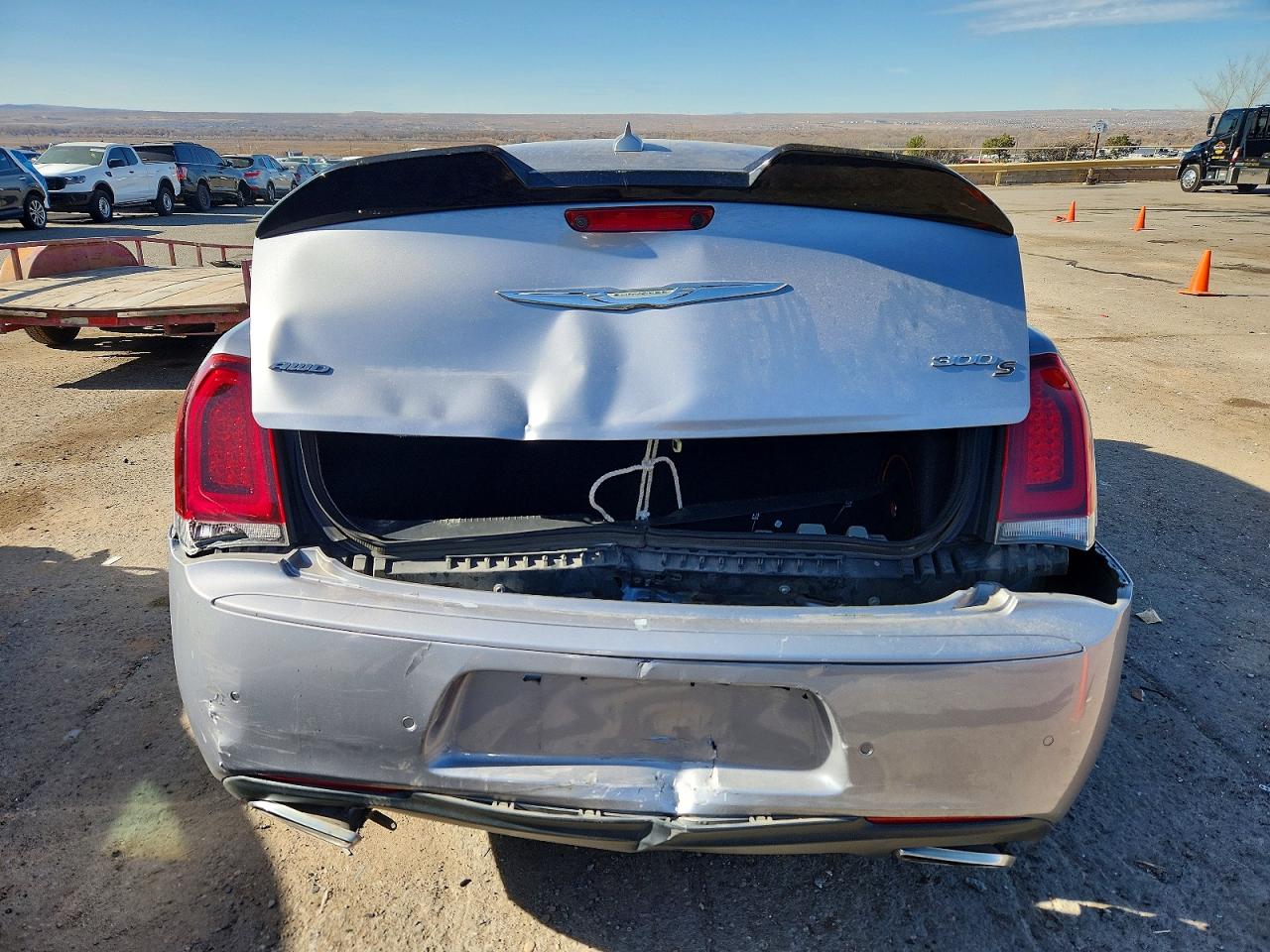 2015 CHRYSLER 300 S photo 6