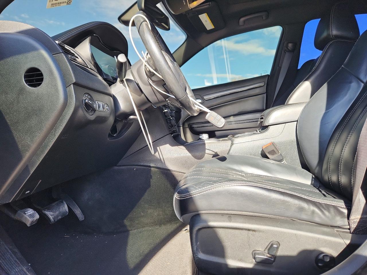 2015 CHRYSLER 300 S photo 7