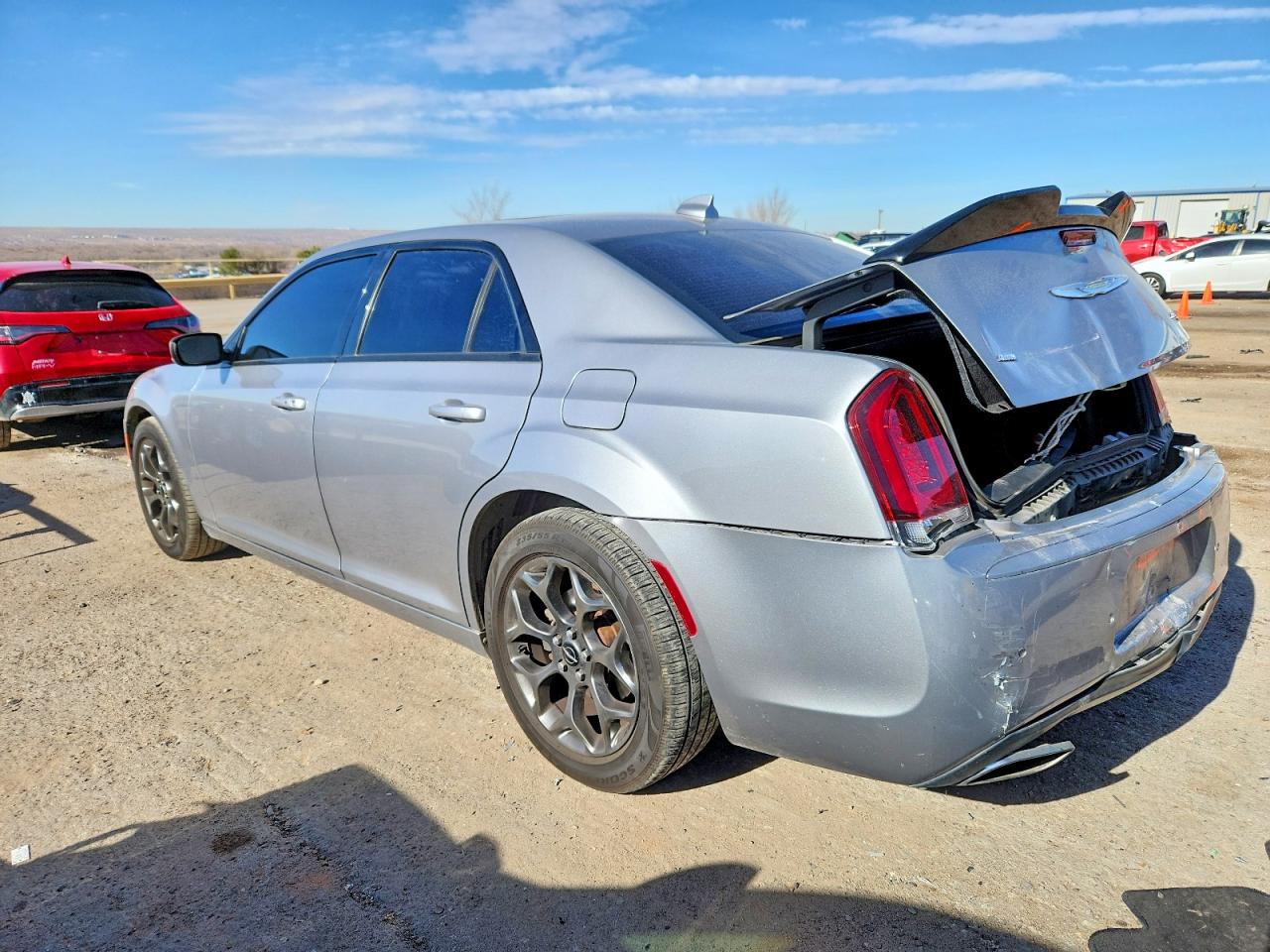 2015 CHRYSLER 300 S photo 2
