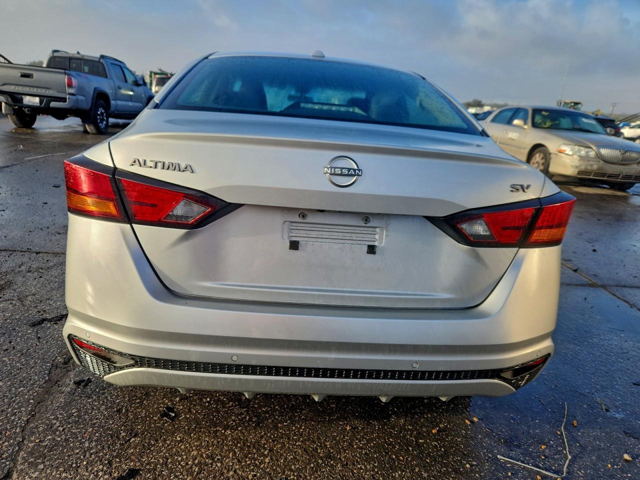 2024 NISSAN ALTIMA SV photo 6