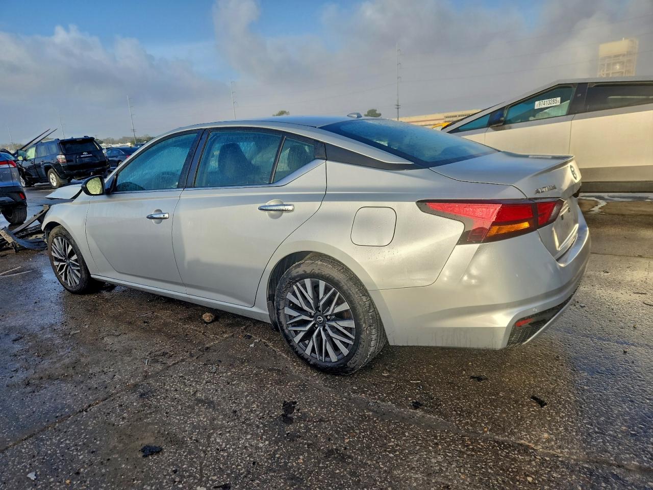 2024 NISSAN ALTIMA SV photo 2