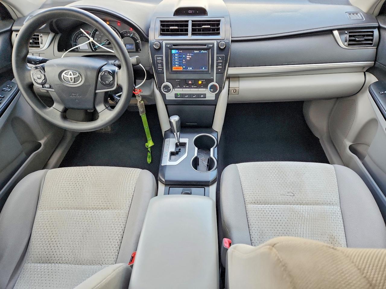 2012 TOYOTA CAMRY LE photo 8