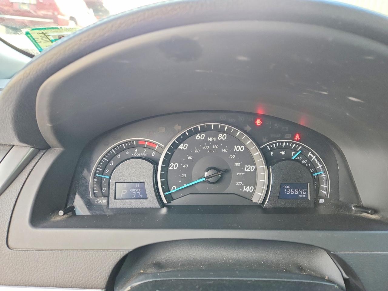 2012 TOYOTA CAMRY LE photo 9