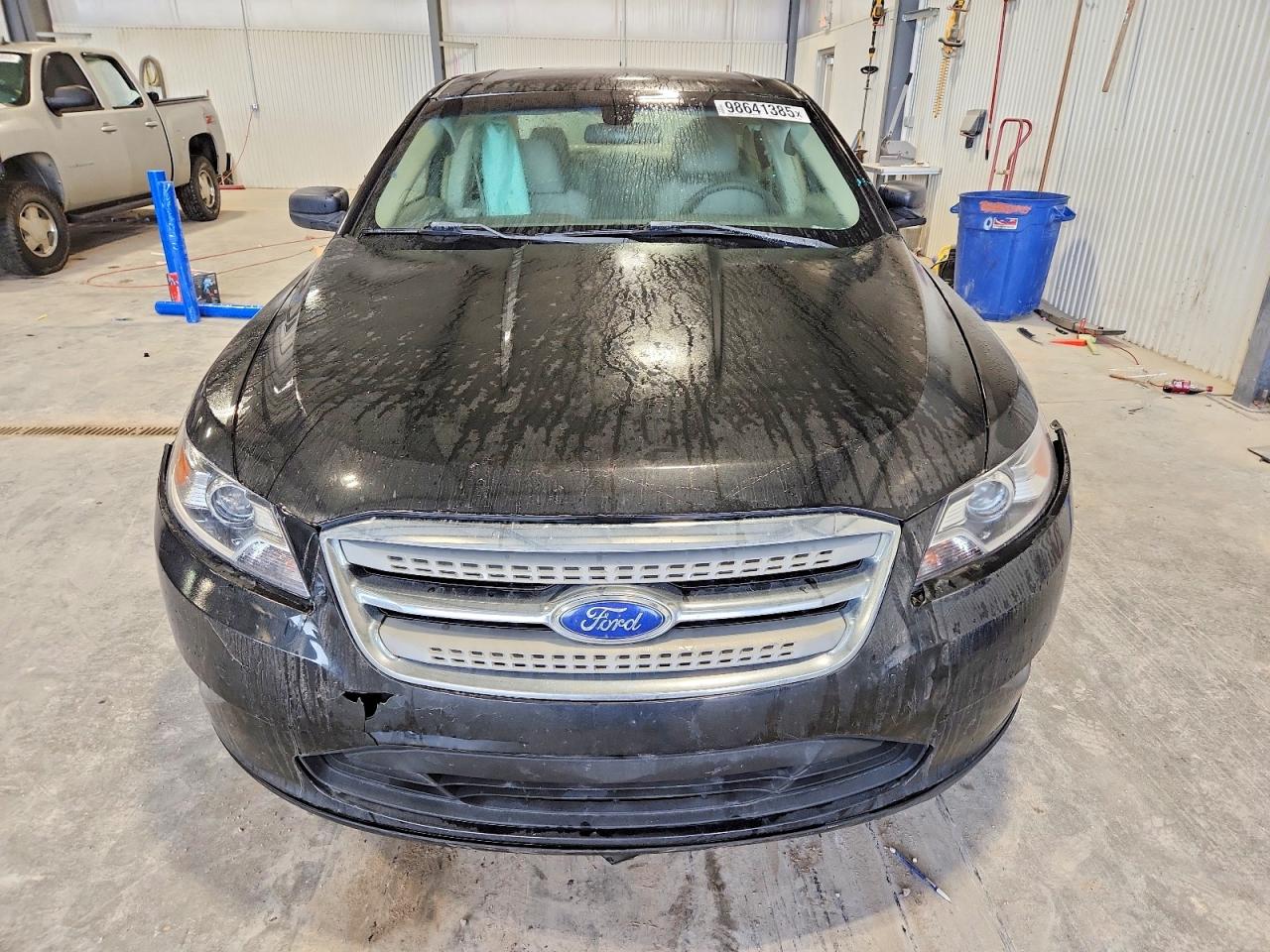 2011 FORD TAURUS SE photo 5