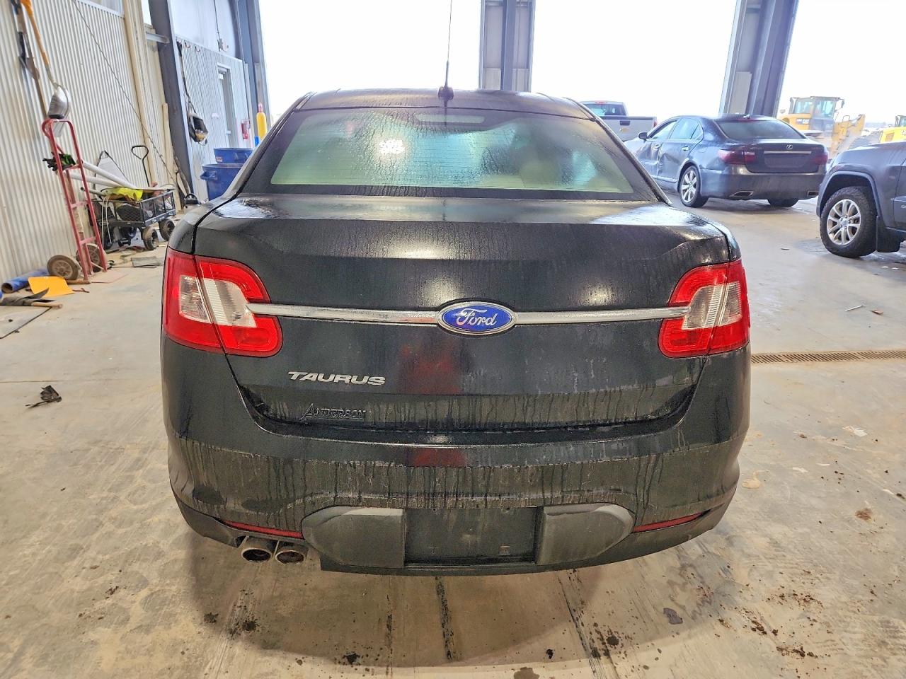 2011 FORD TAURUS SE photo 6