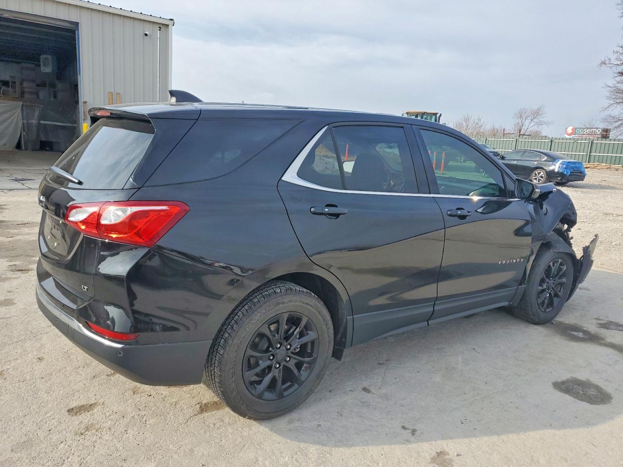 2019 CHEVROLET EQUINOX LT photo 3